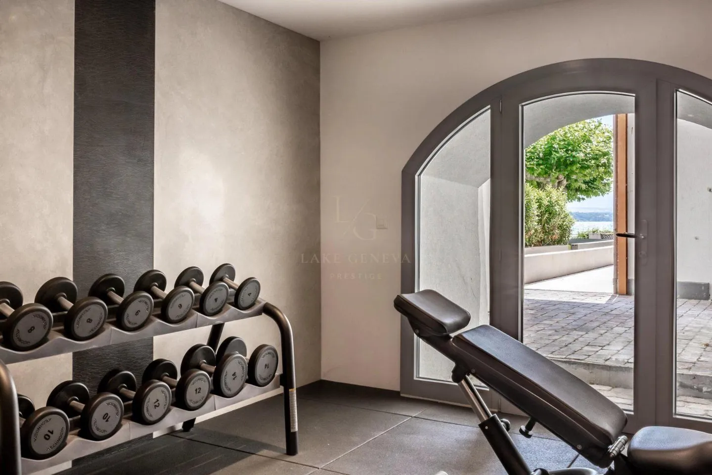 EXKLUSIVITÄT! Wunderschöne Penthousewohnung "Füße im Wasser" mit Anlegesteg - Foto 8 von 13