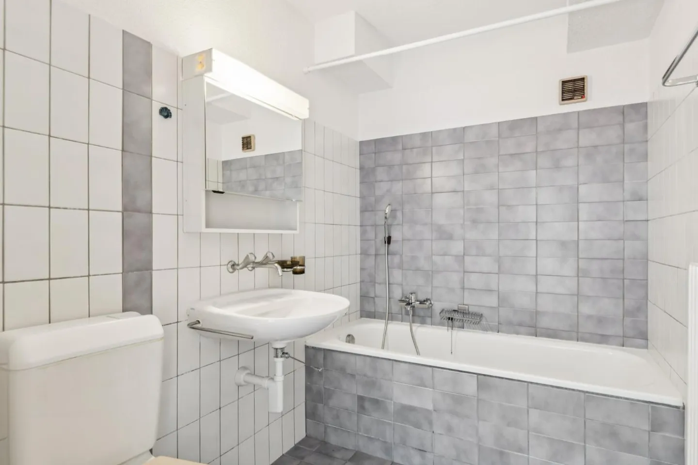 Beautiful 4.5-room apartment on the 3rd floor - Rent with free deposit! - Photo 5 of 8