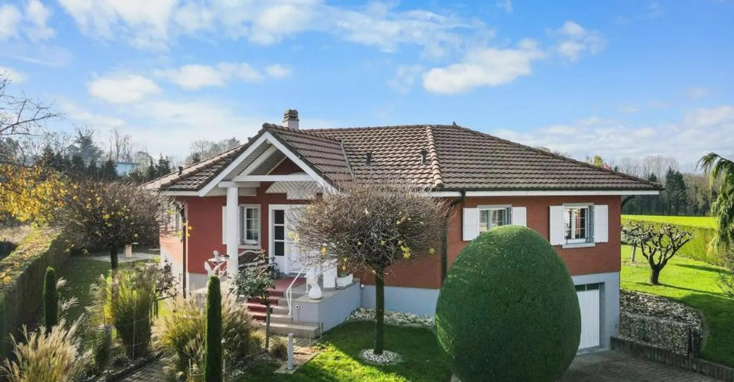 Splendide Villa avec Vue Lac - Photo 4 sur 12