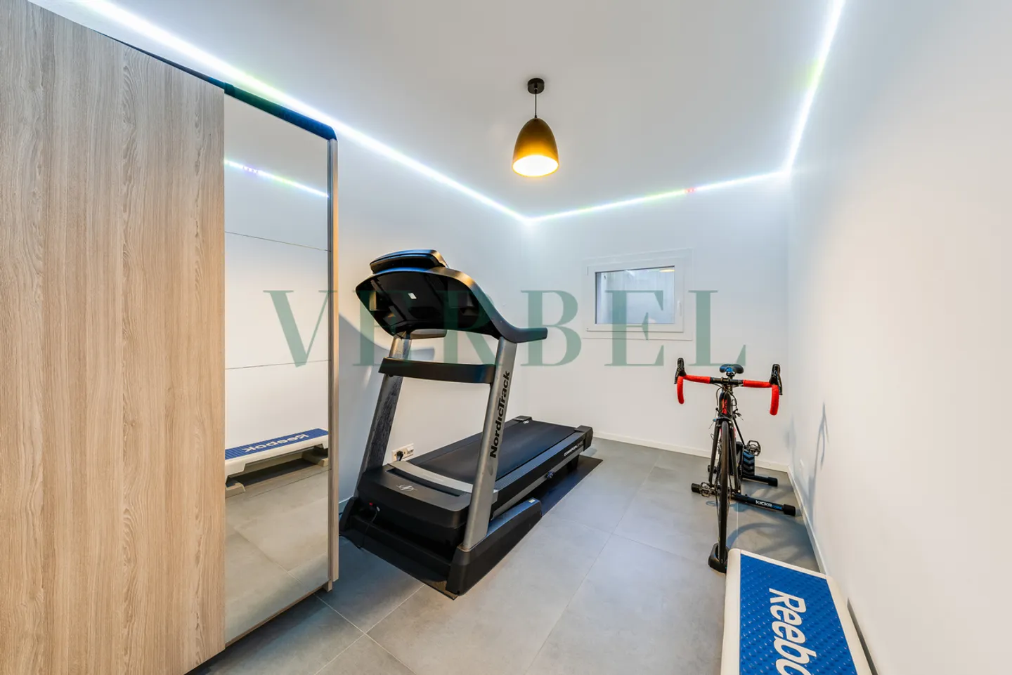 Villa avec grand jardin - Photo 7 sur 10