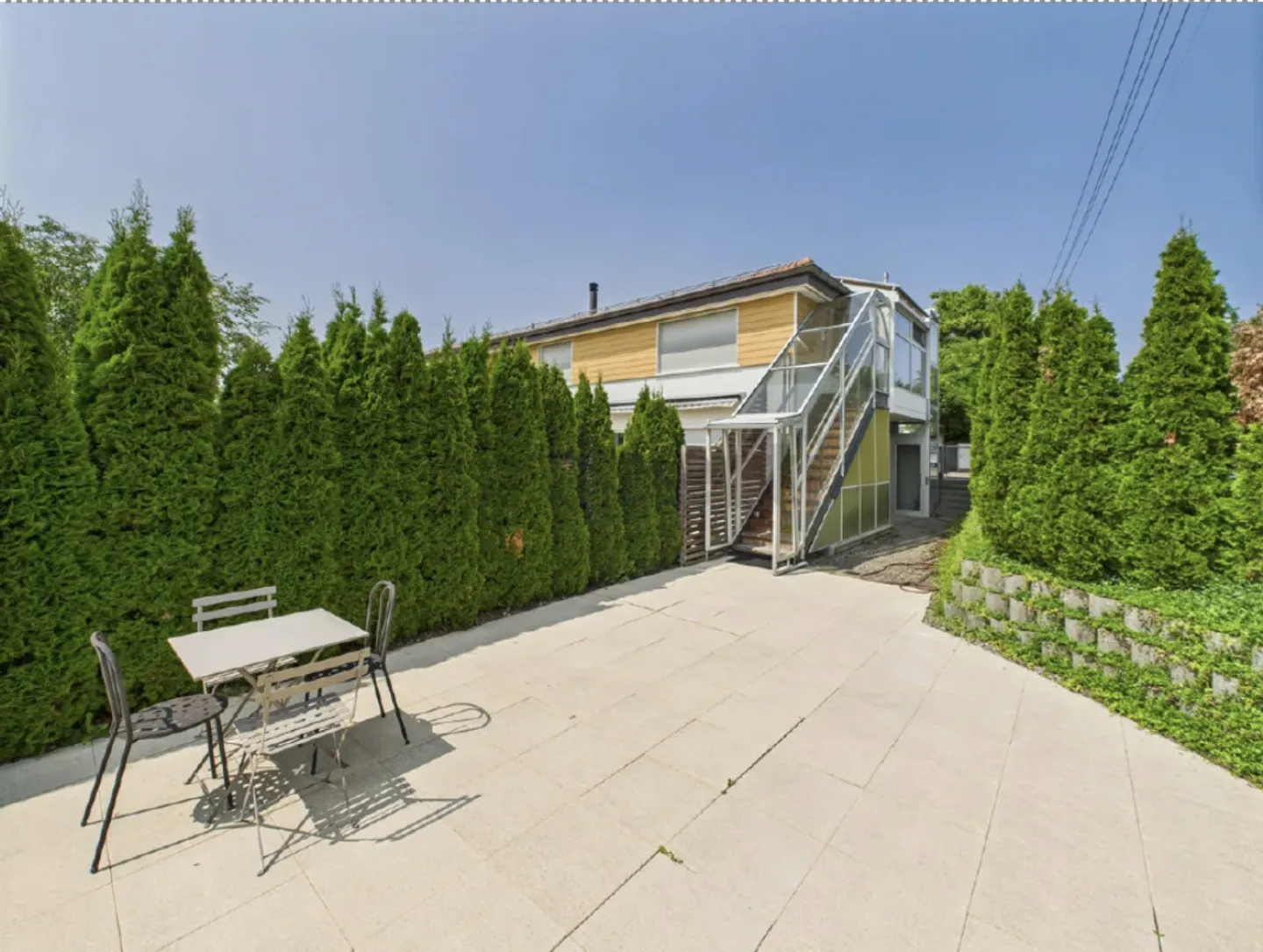 «Möblierte 4,5-Zimmer-Wohnung mit Terrasse» - Photo 1 sur 13