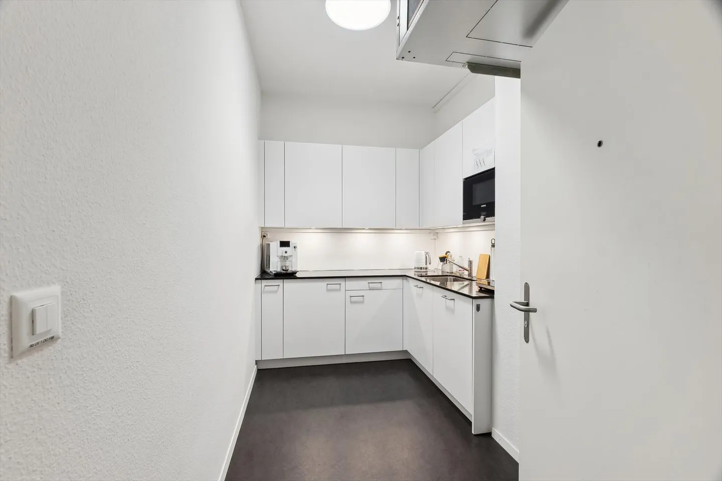 Espace de bureau à louer dans le quartier 4 ! - Photo 5 sur 8