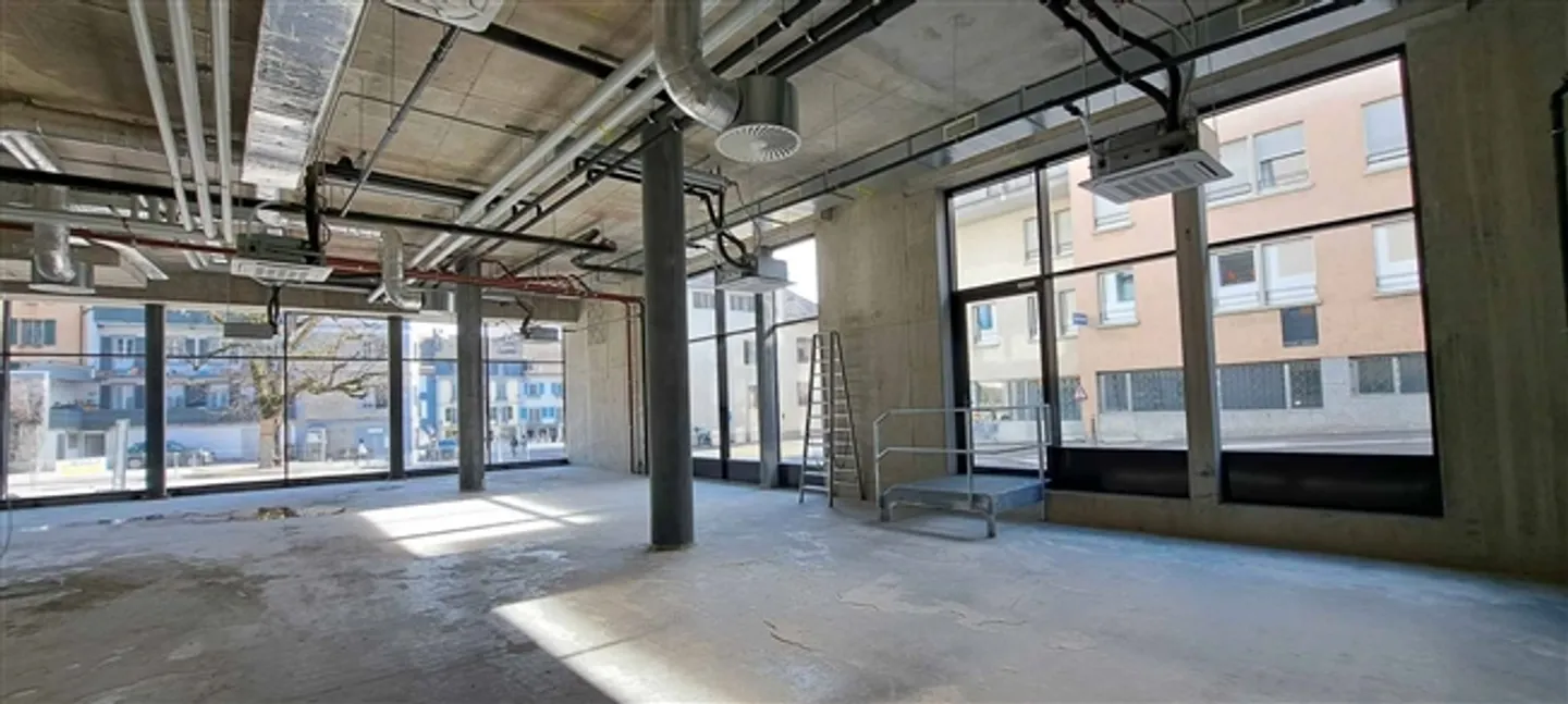 Arcades commerciales au centre de Rolle - Photo 7 sur 8