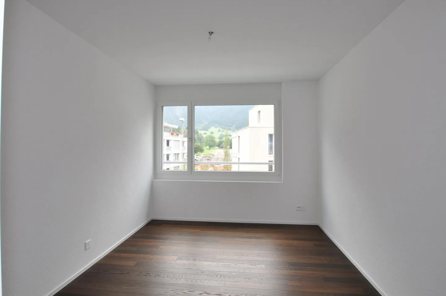 Appartamento luminoso di 4 1/2 stanze con finiture di alta qualità - Foto 8 di 11