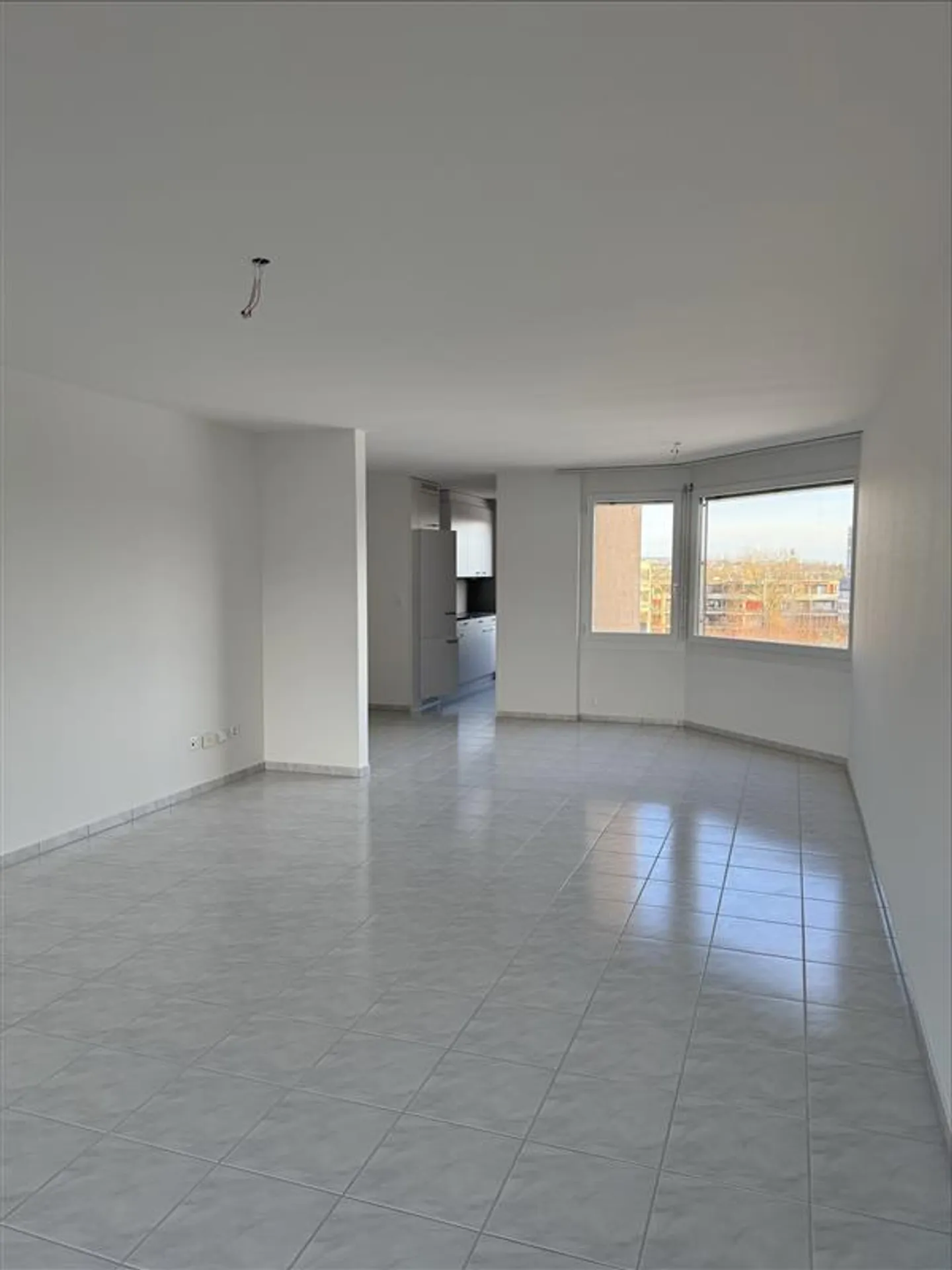 Modern 3.5-room apartment in a favorable location - Photo 2 of 6