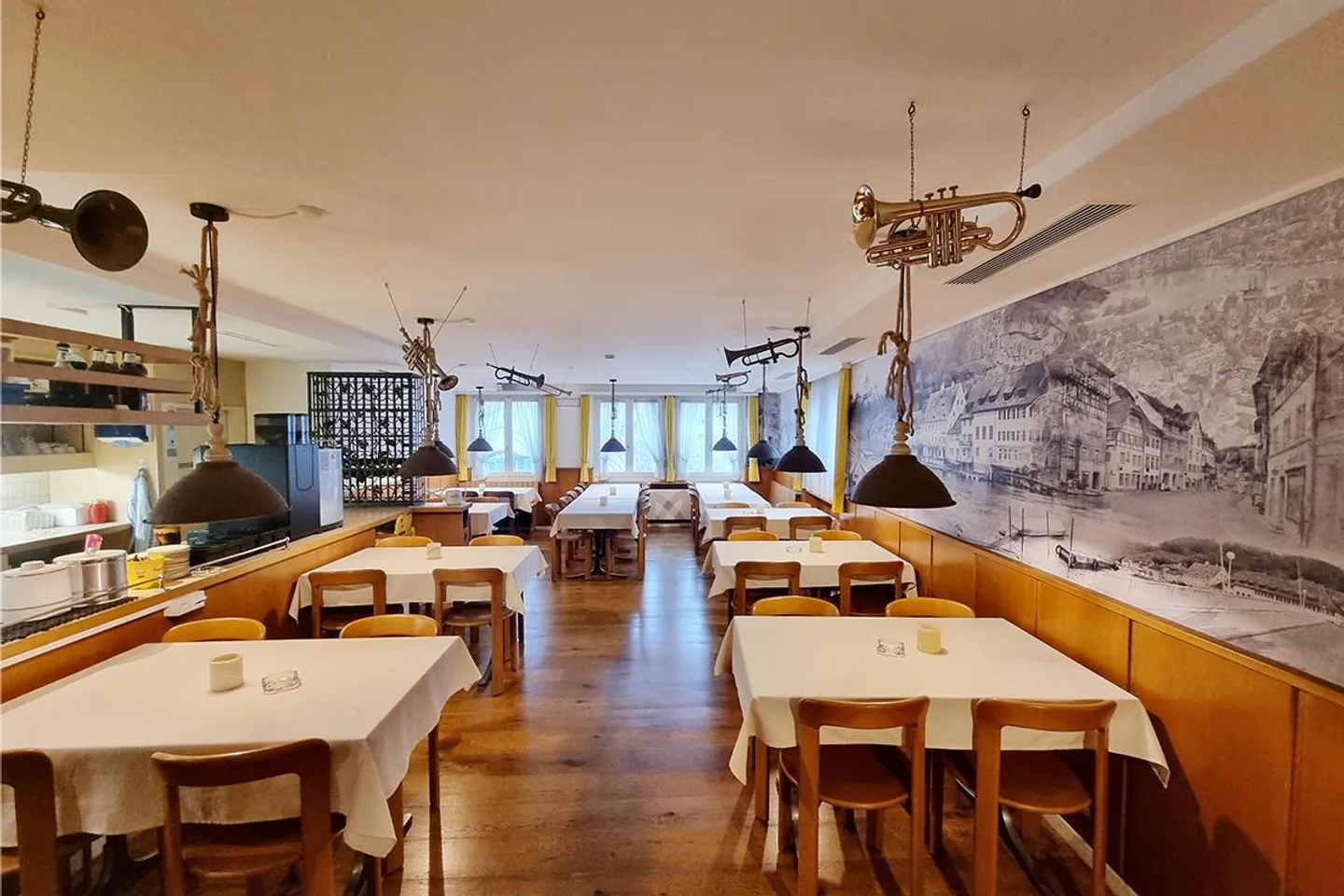 Altstadthaus mit Restaurant und Wohneinheit - Foto 1 von 19