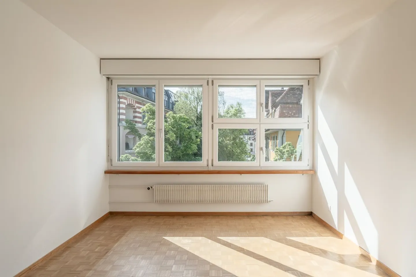 appartamento di 3.5 locali con Einstellhallenplatz - Foto 5 di 10