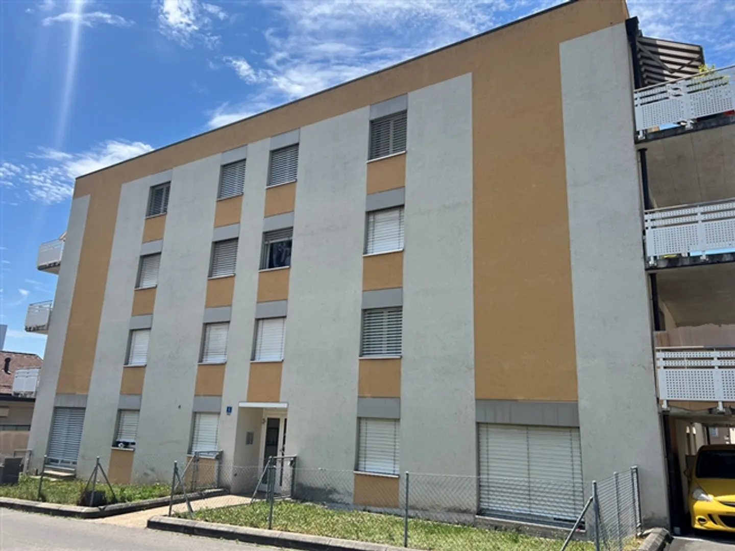 Covered parking space for rent in Lausanne - Photo 3 of 3