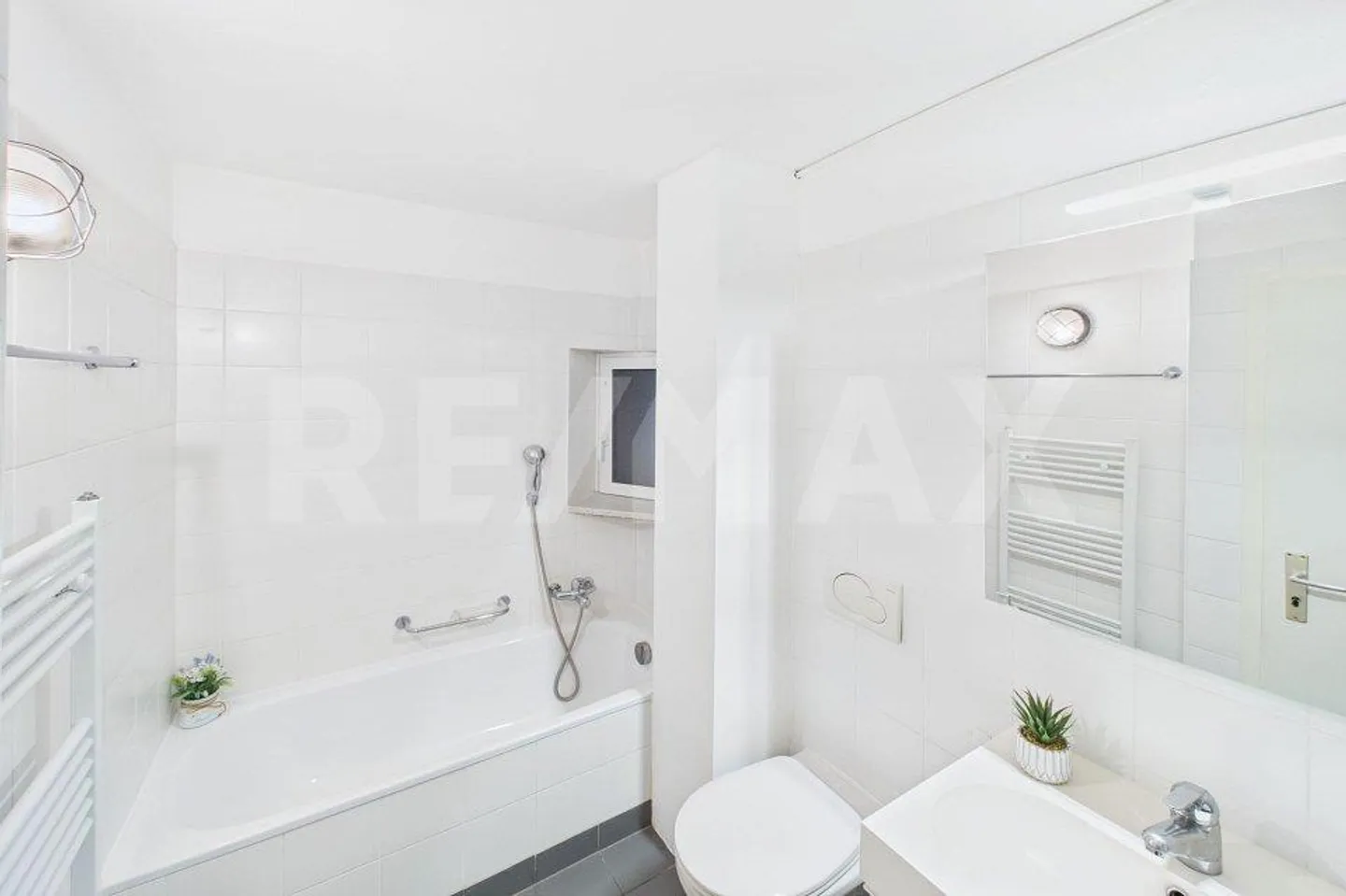 Charming Ticino House: renovated, large terrace and 20 min. in Lugano! - Photo 8 of 10