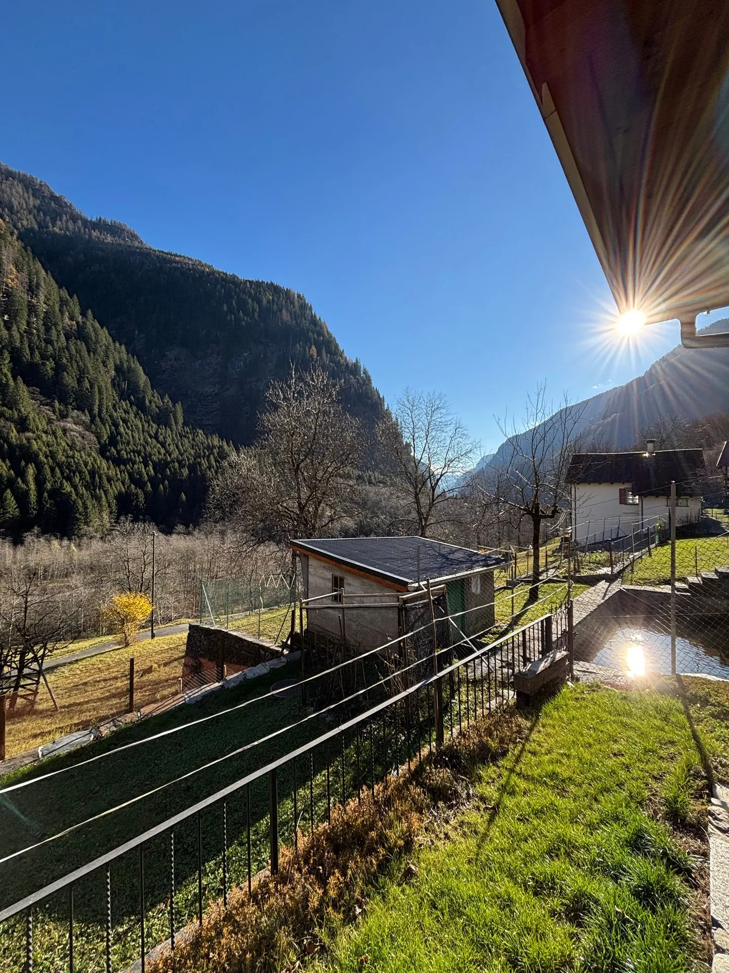 Casa tra Luce e Pace nella Valle di Calanca, a Santa Domenica GR - Foto 33 di 37