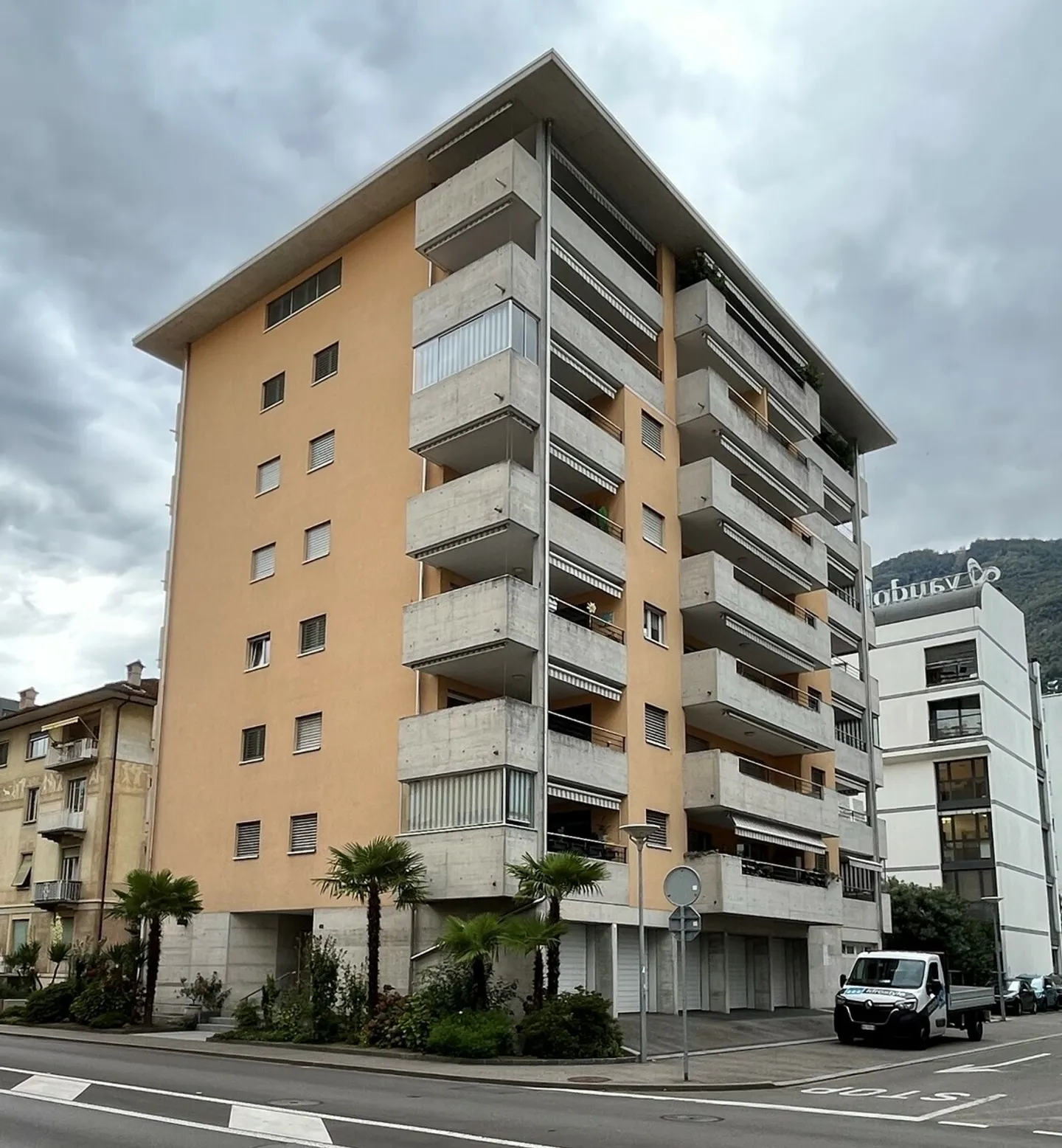 Modernes Apartment in Locarno - Foto 1 von 19
