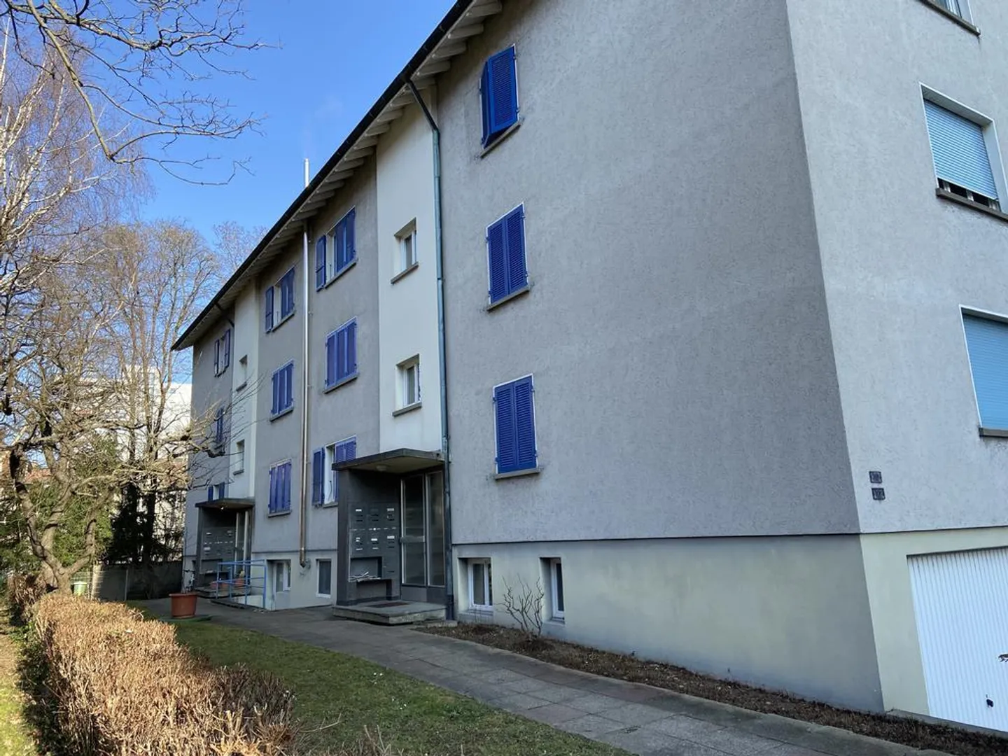 WOHNEN AN GRÜNER LAGE IN ALLSCHWIL - Foto 1 von 9