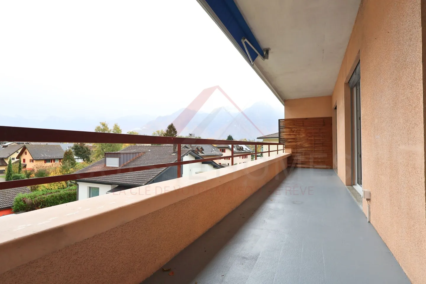 Villeneuve - Appartement rénové 4.5 pièces au 3? étage avec balcon plein sud de 13 m² - Foto 5 di 18