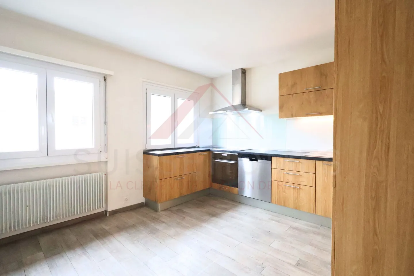 Villeneuve - Appartement rénové 4.5 pièces au 3? étage avec balcon plein sud de 13 m² - Foto 8 di 18