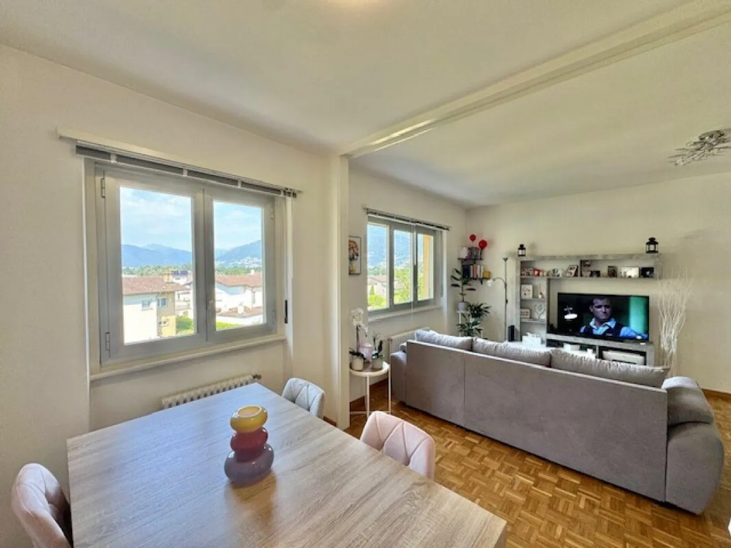 FOR SALE IN QUARTINO - 2.5 ROOM APARTMENT ON 2ND FLOOR - Photo 3 of 14