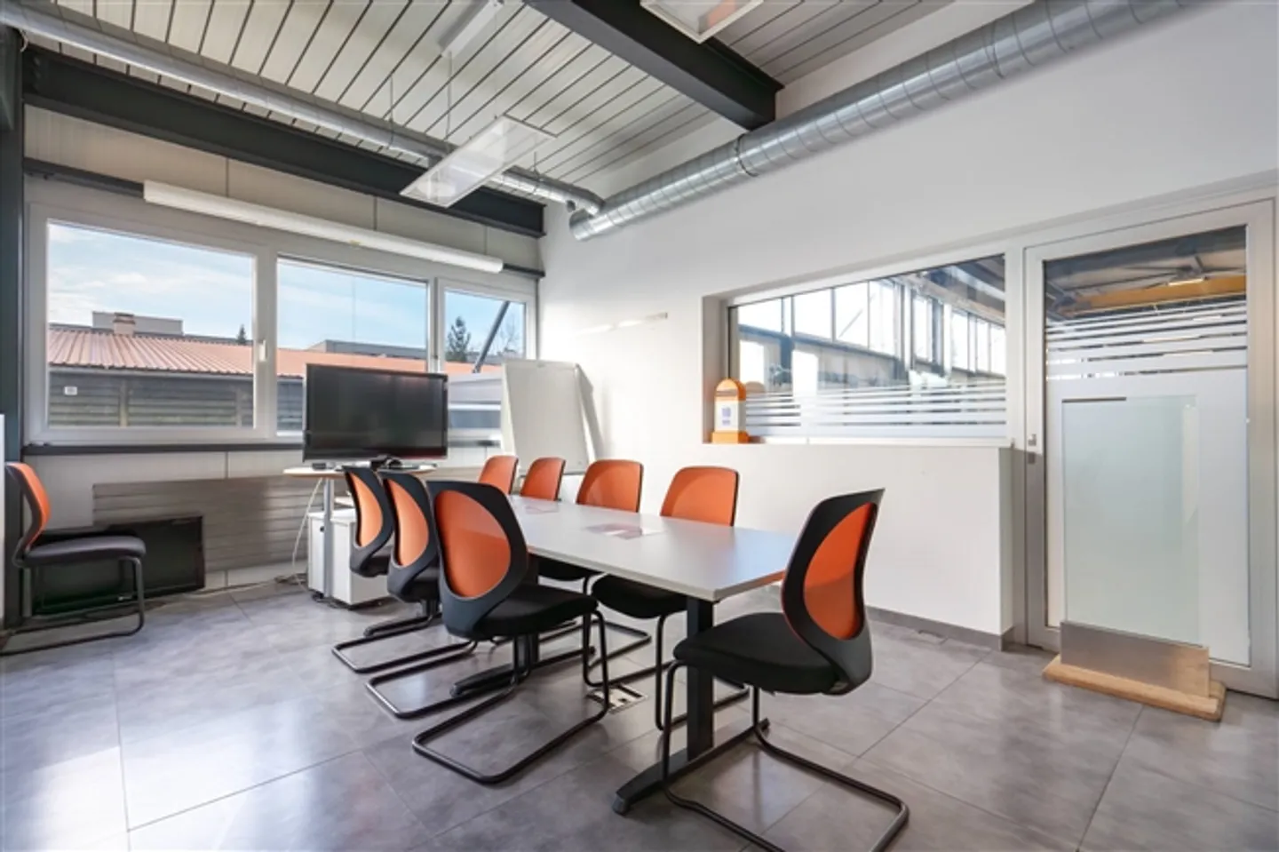 Bellissimo spazio industriale in una posizione ideale - Foto 6 di 9