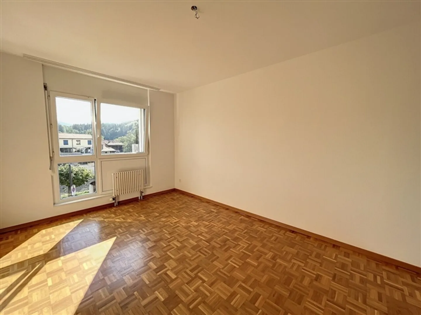 «SEHR SCHÖNE 3 1/2-Zimmer-Wohnung!» - Foto 5 von 9