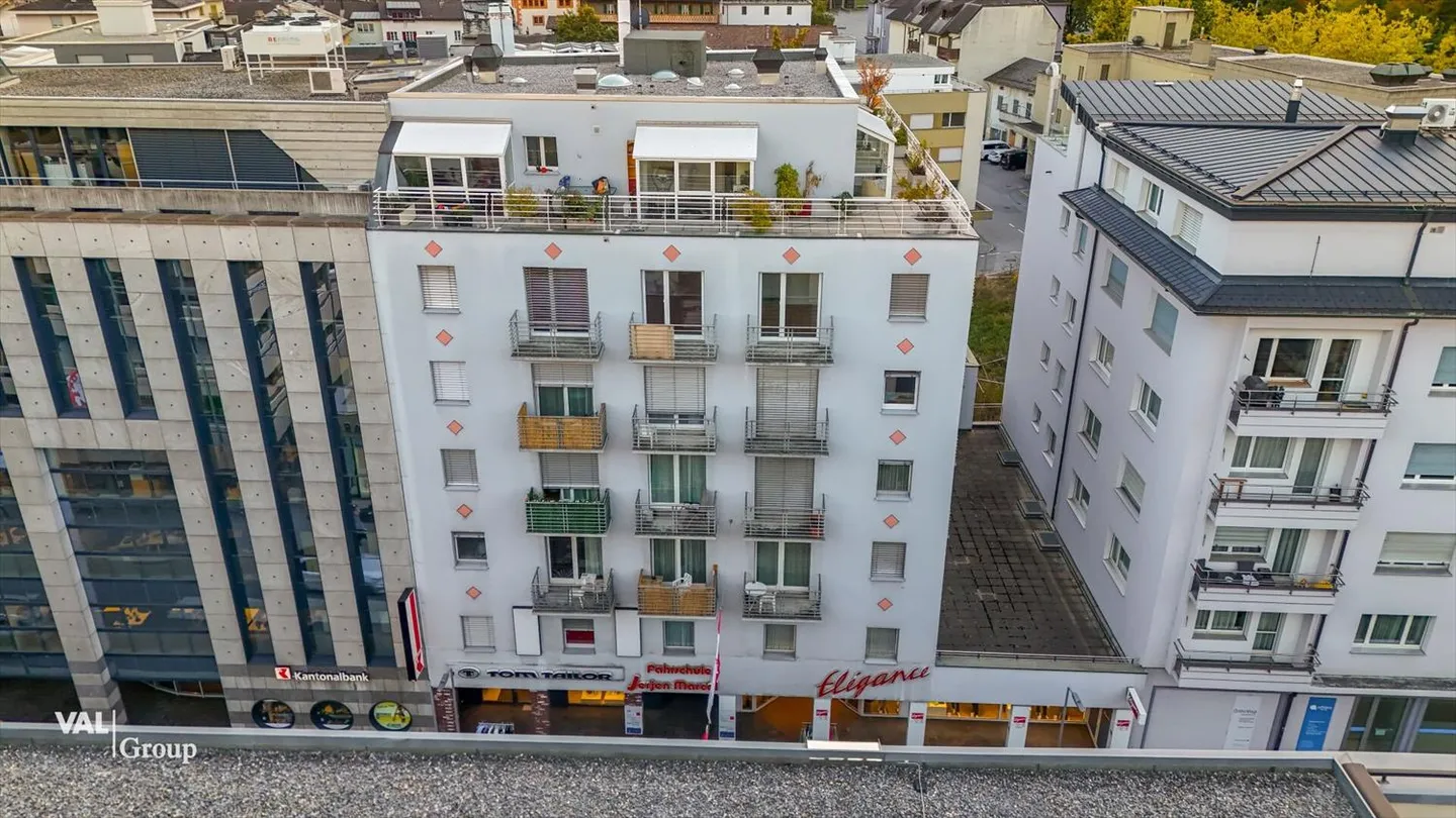 Attractive 2.5-room apartment in a prime location in Visp - ideal as an investment property or owner-occupied - Photo 7 of 12