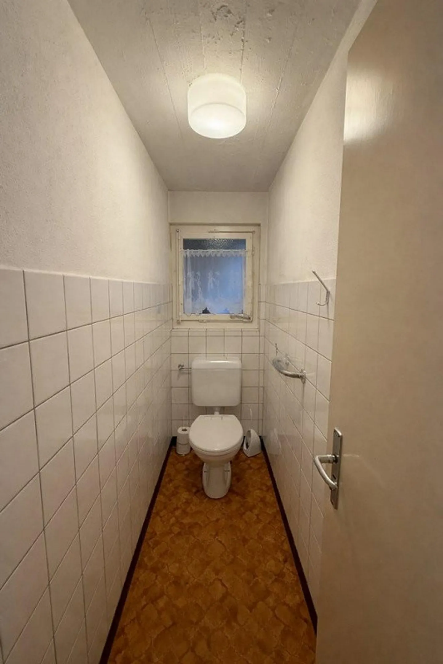 Espace commercial polyvalent avec un agencement généreux - Photo 6 sur 7