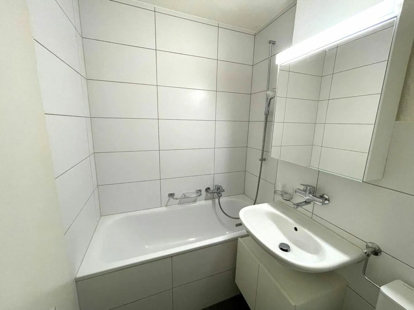 Petit, fin et simplement confortable ! - Photo 2 sur 8