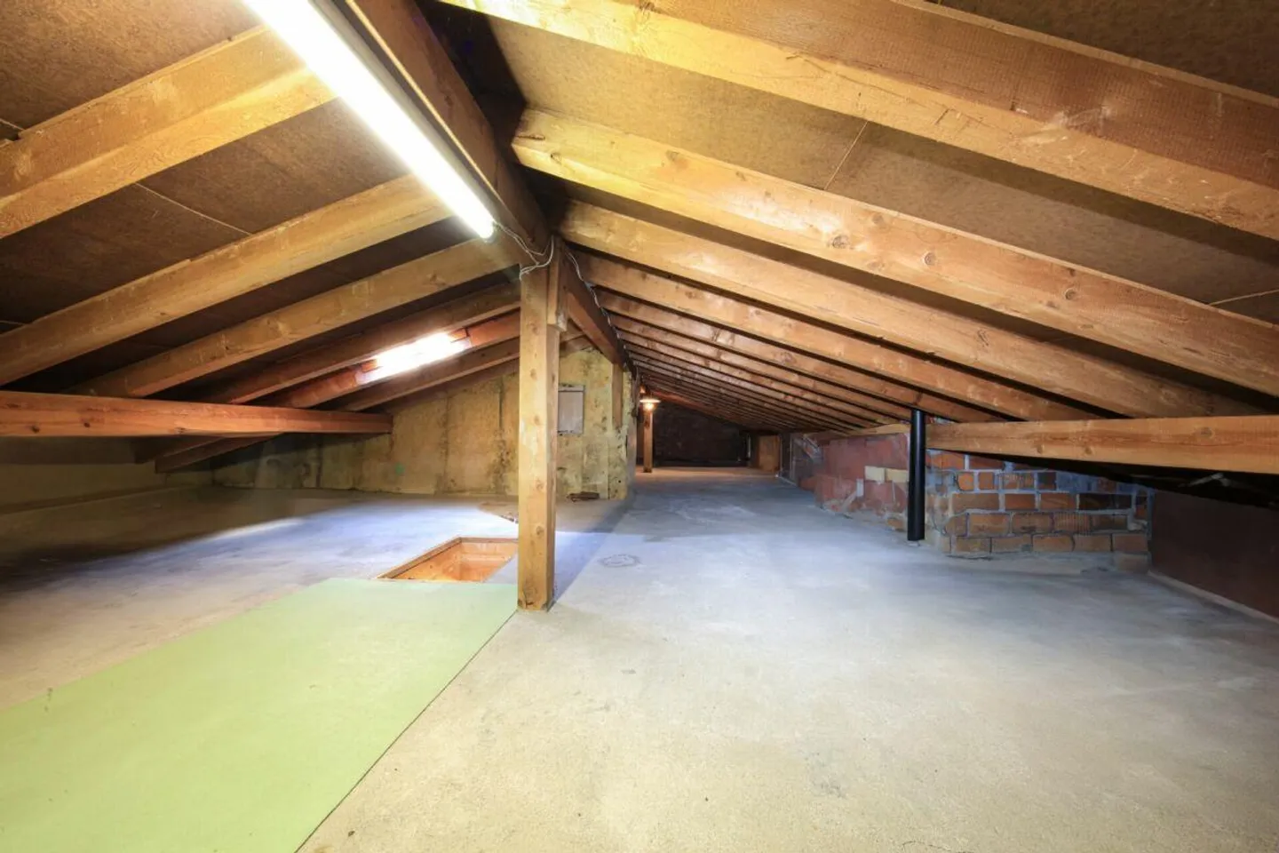 Cugnasco - Schönes Haus mit Grundstück - Foto 15 von 28