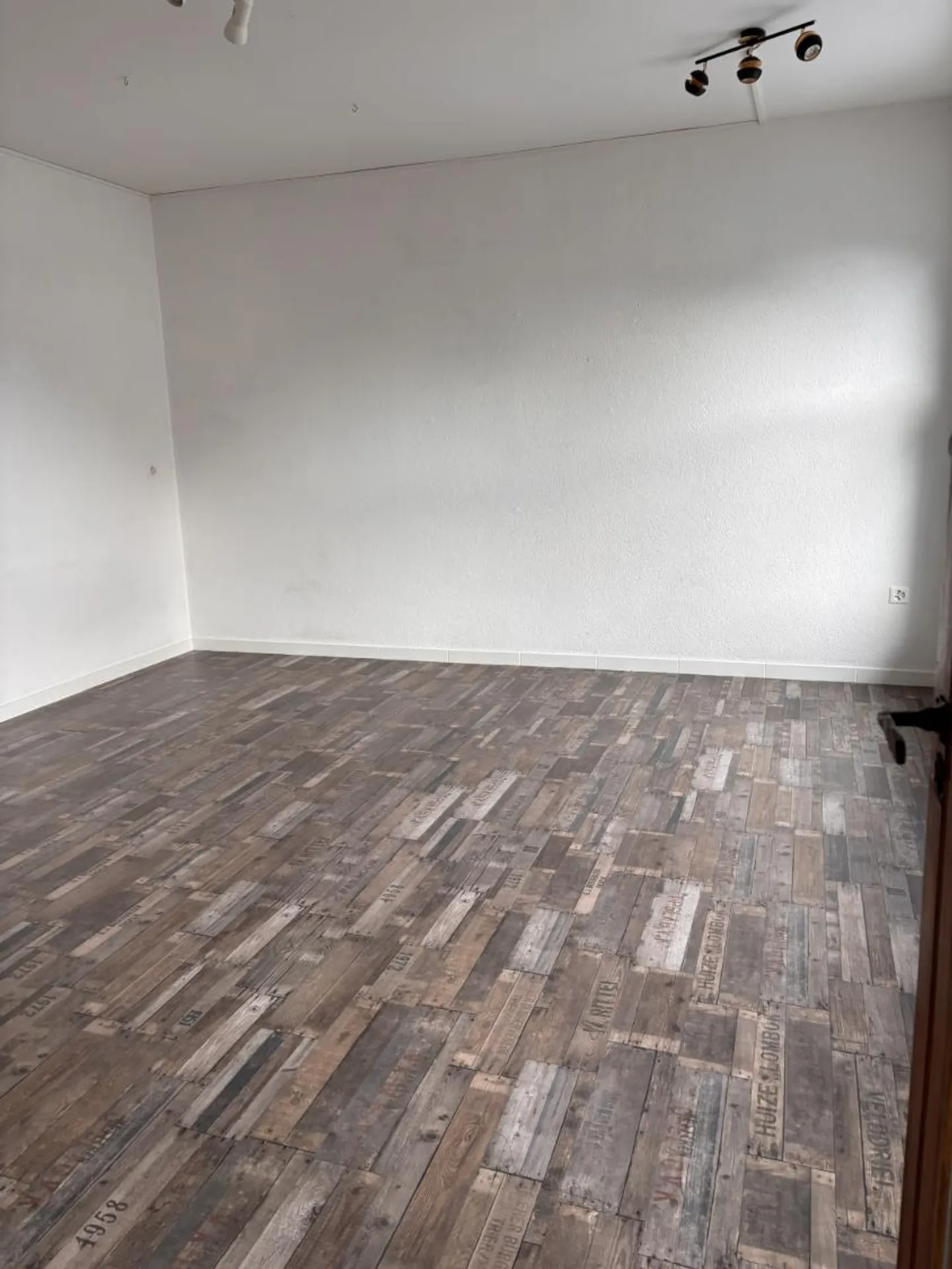 Lokal für Geschäfte oder Büros im Stadtzentrum - Foto 3 von 10