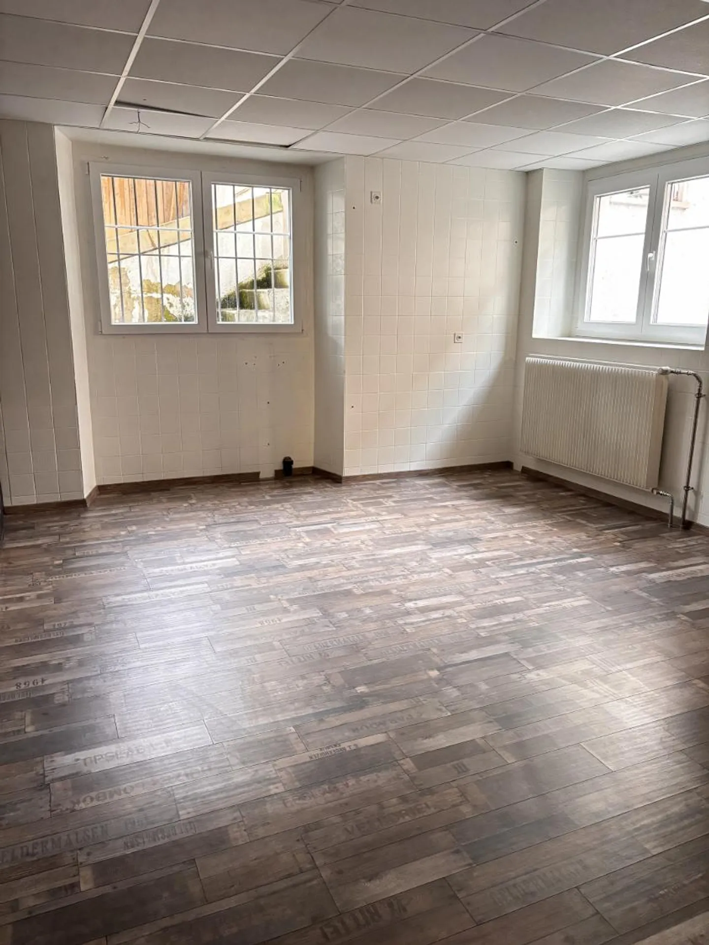 Lokal für Geschäfte oder Büros im Stadtzentrum - Foto 7 von 10