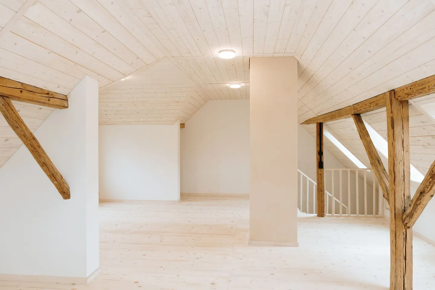Landwirtschaftliche Liegenschaft mit kernsaniertem Bauernhaus - Foto 8 von 15