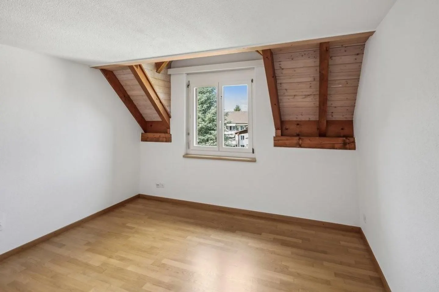 La tua nuova casa su due piani con vista sulle montagne! - Foto 6 di 12