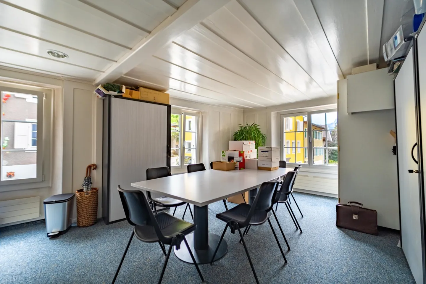 Bâtiment de village à usage mixte au cœur de Château-d'?x (VD) - Photo 2 sur 7