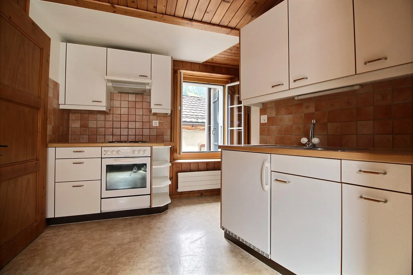 Bâtiment de village à usage mixte au cœur de Château-d'?x (VD) - Photo 6 sur 7