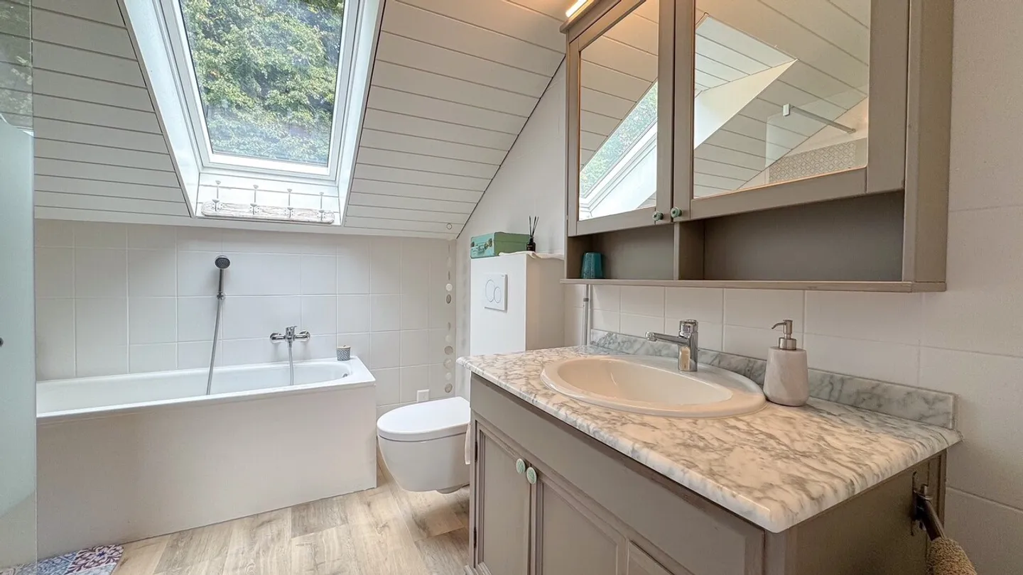 Charming Row Villa in a Quiet Location with a View of the Moleson - Photo 17 of 18