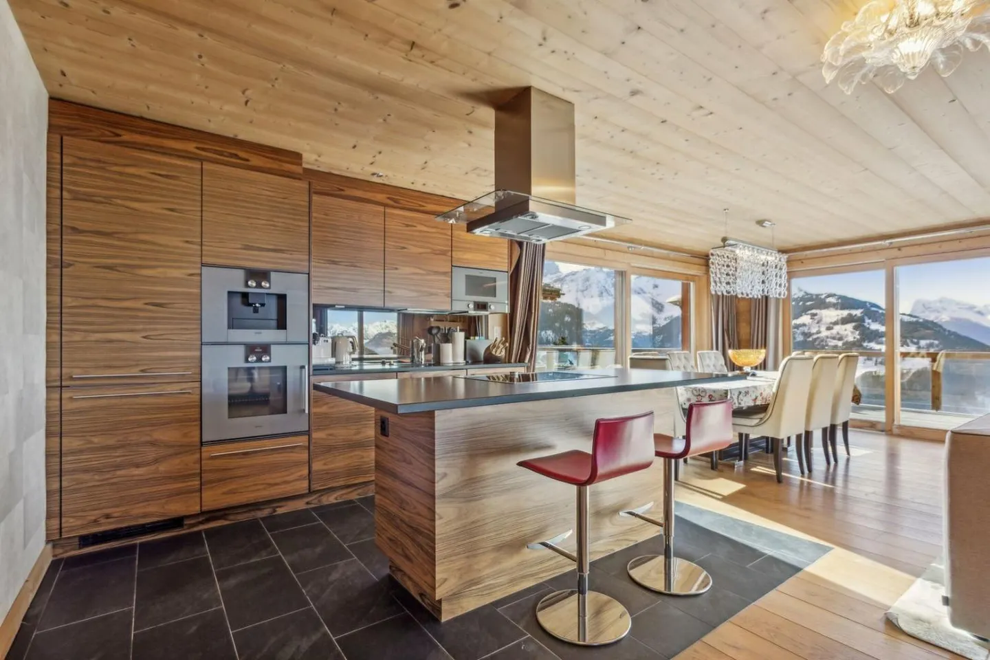 The Pearl Domain - The Quintessence of Alpine Living - Photo 7 of 13