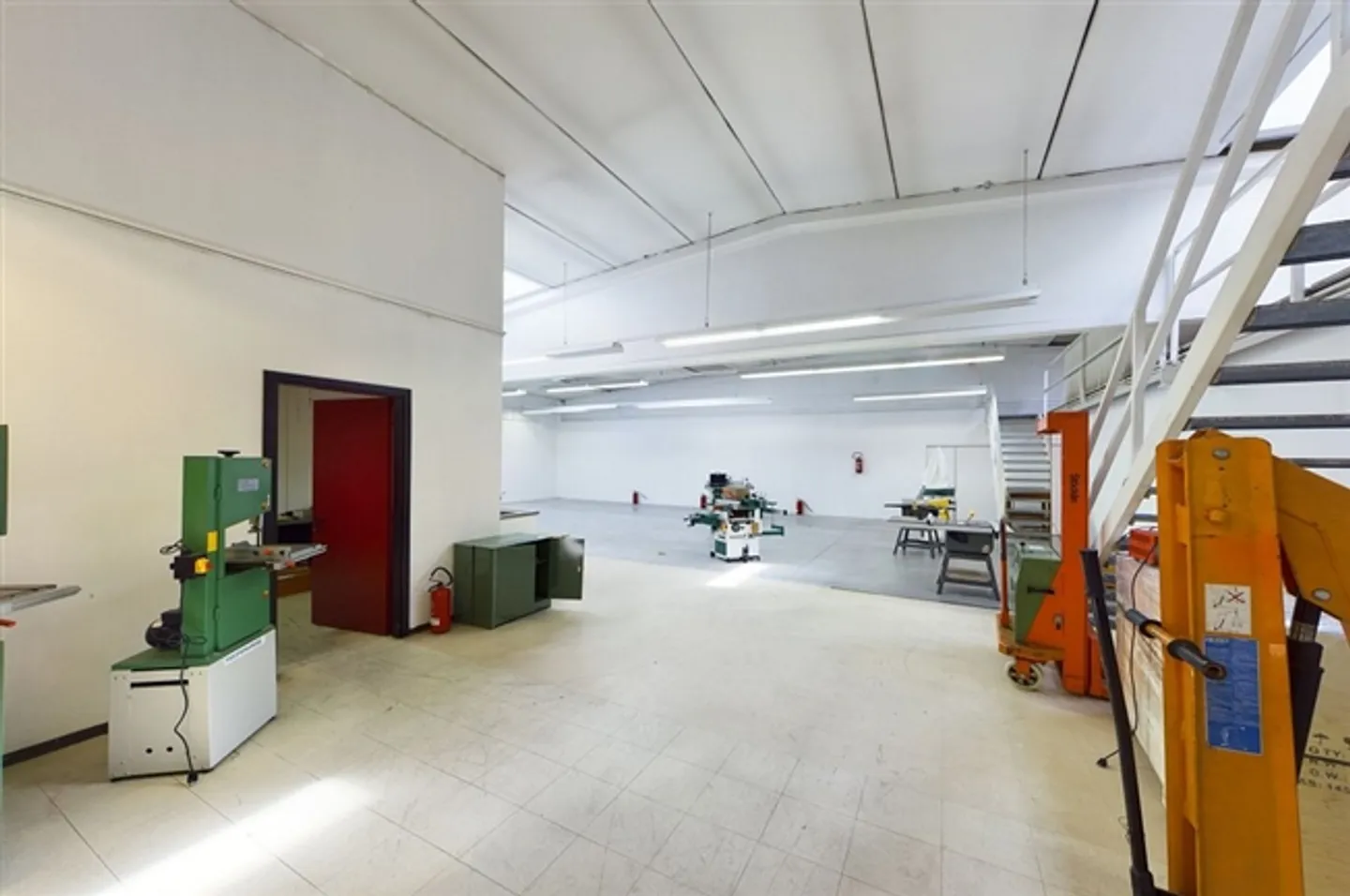 6 Room apartment - Photo 10 of 13