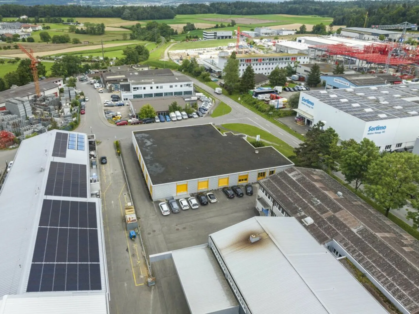OBERHASLI: 2’010 M² GEWERBEBAULAND BEI FLUGHAFEN KLOTEN - Foto 7 von 7