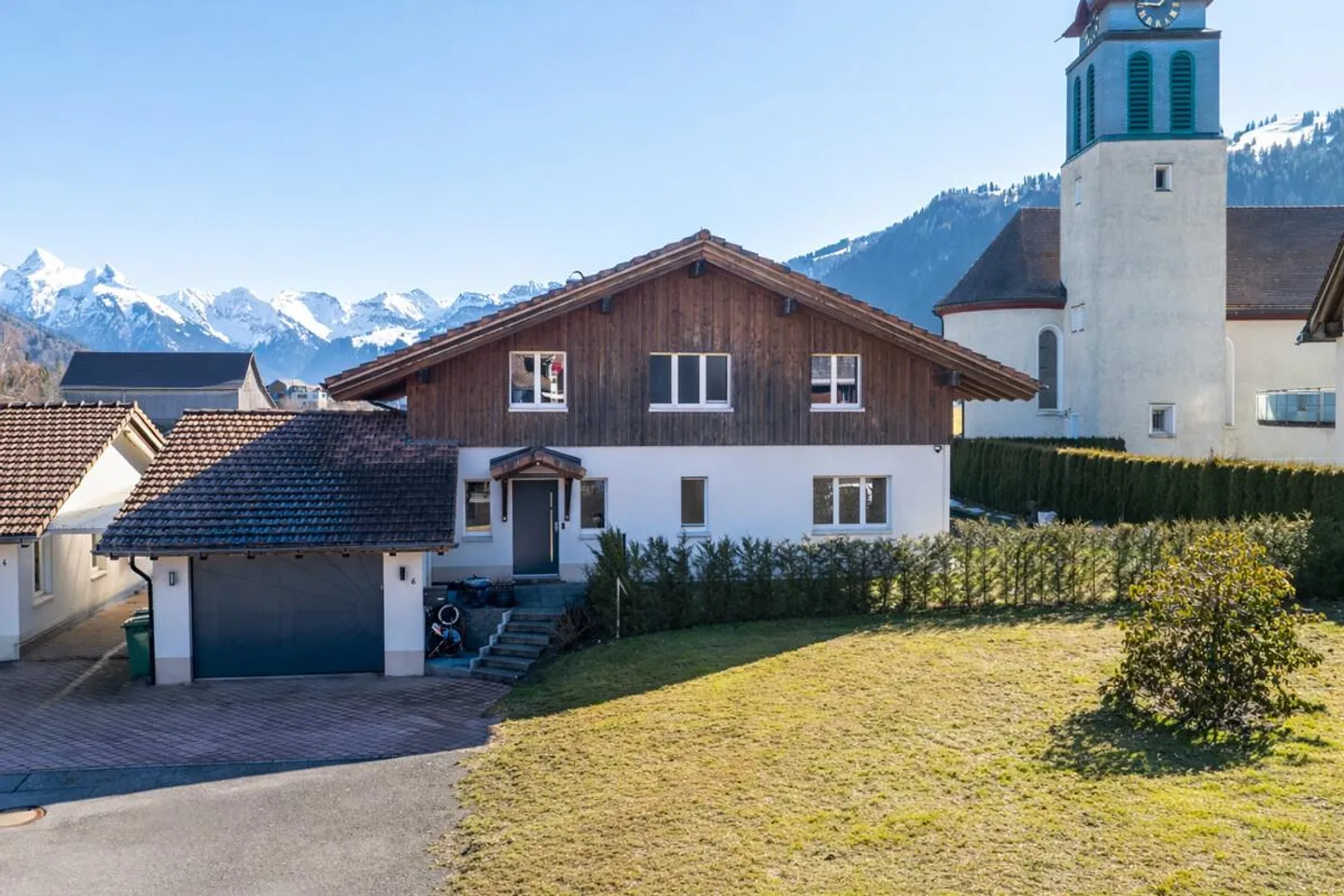 Gross/Einsiedeln: Casa unifamiliare con vista panoramica spettacolare sulle montagne - Foto 1 di 5