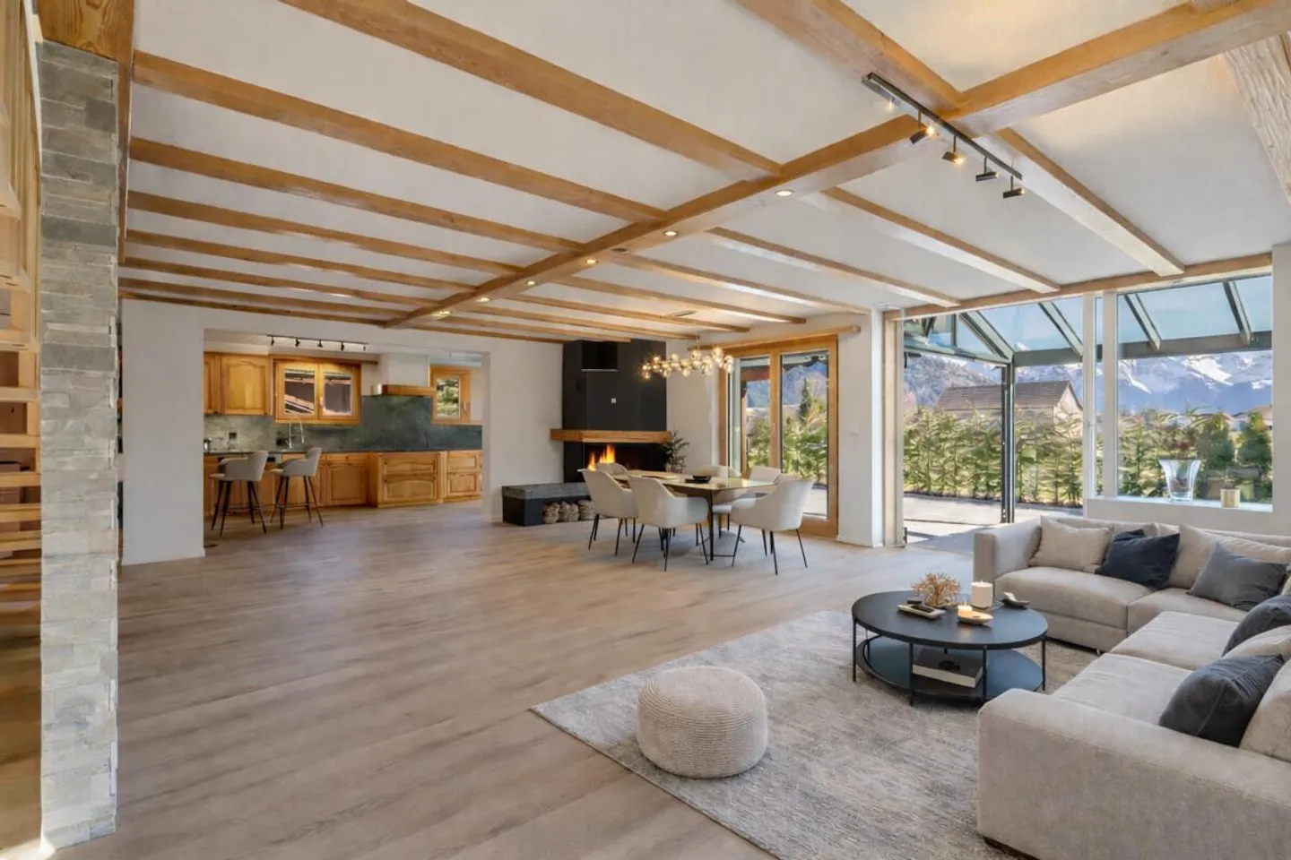 Gross/Einsiedeln: Casa unifamiliare con vista panoramica spettacolare sulle montagne - Foto 3 di 5