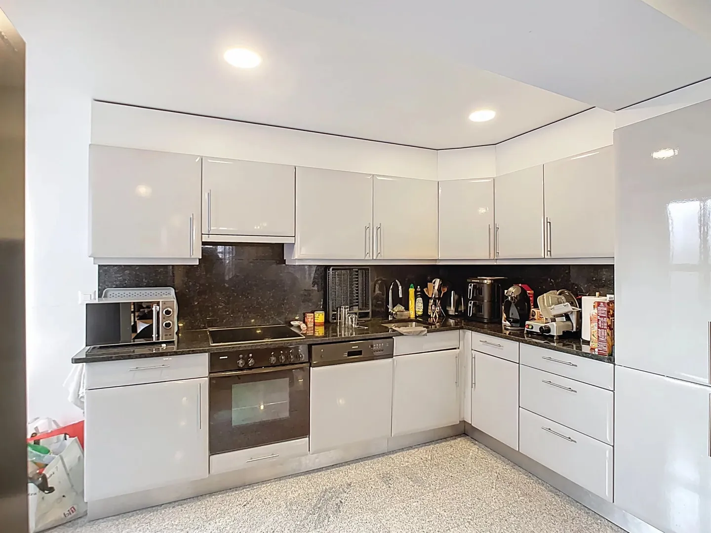 Single house for sale - Photo 2 of 10