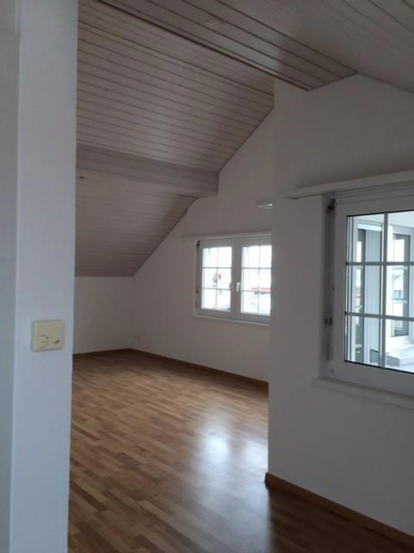 Appartamento mansardato accogliente in una posizione tranquilla - Foto 5 di 8