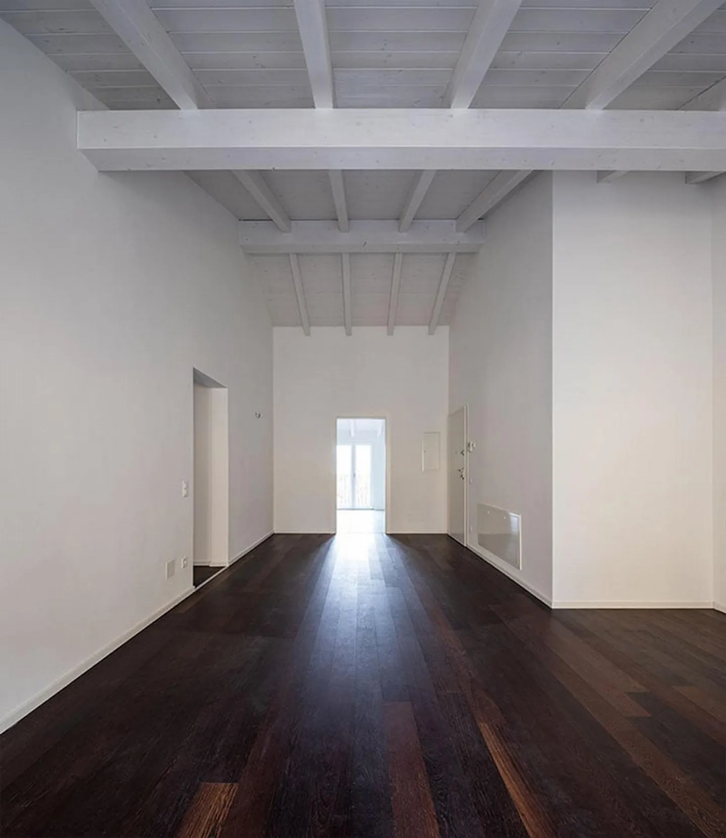 4.5-ROOM ATTIC FOR ASSIGNMENT IN NOVAZZANO - Photo 4 of 8