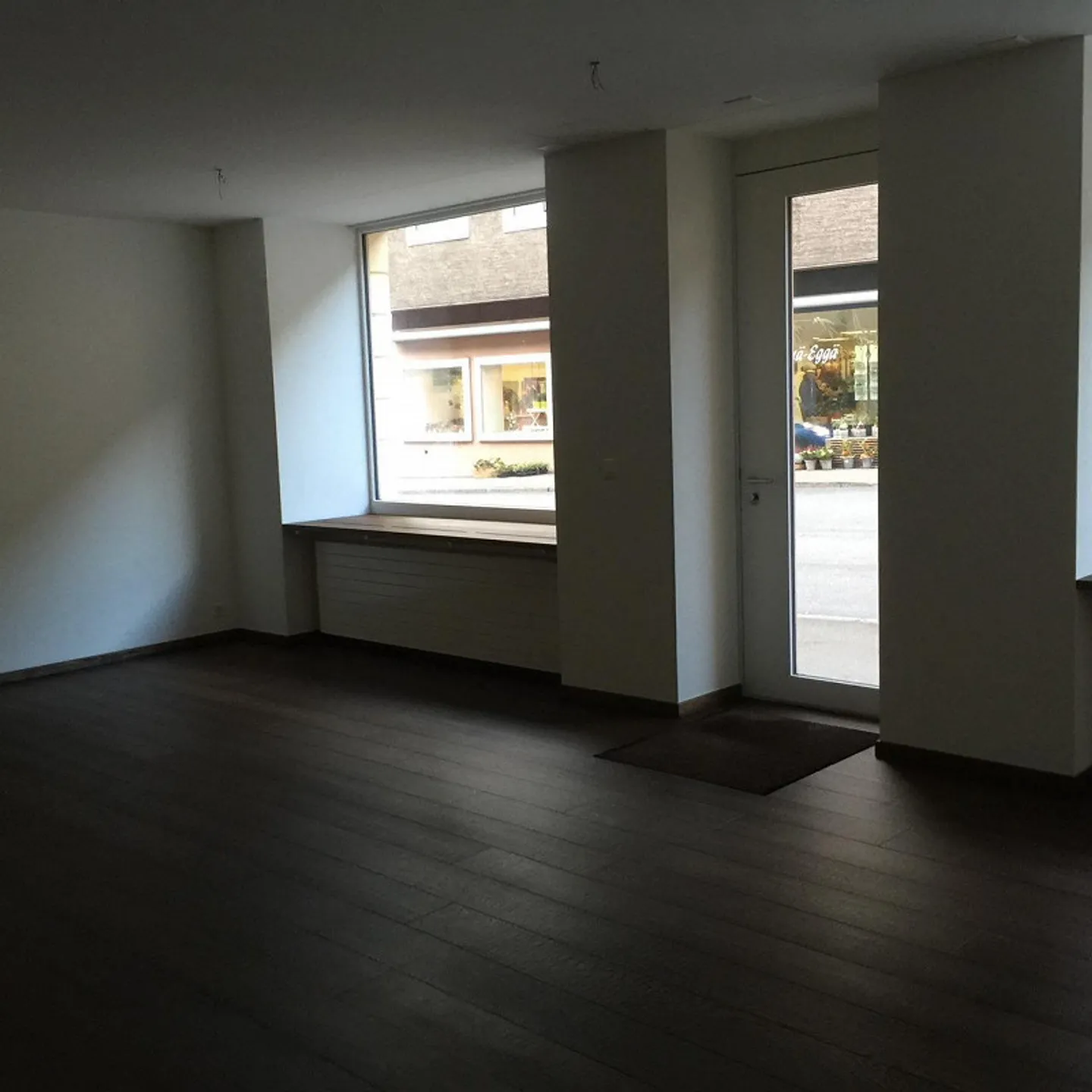 Retail space in the center of Altdorf, 50 - 80 m2 - Photo 3 of 4