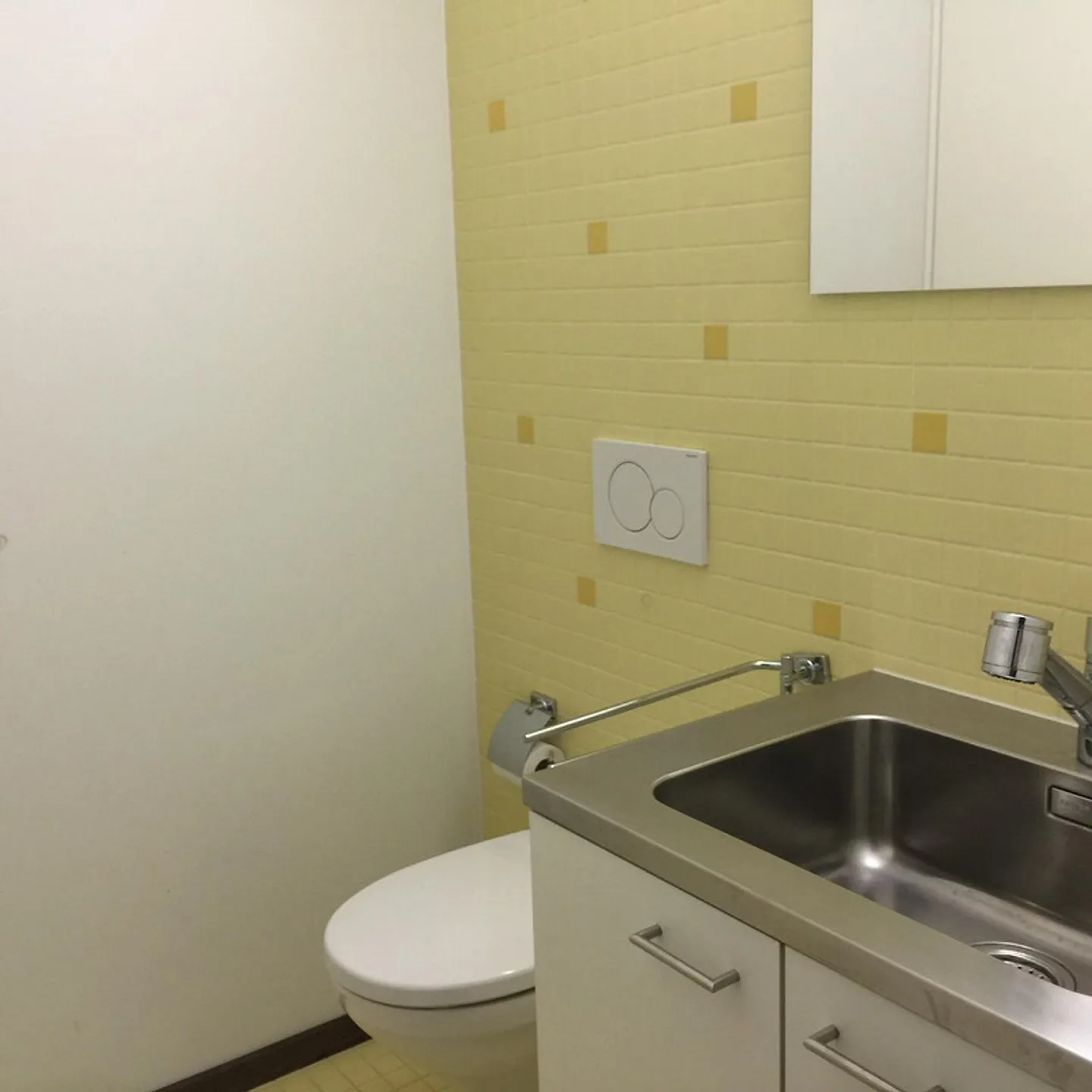 Retail space in the center of Altdorf, 50 - 80 m2 - Photo 4 of 4