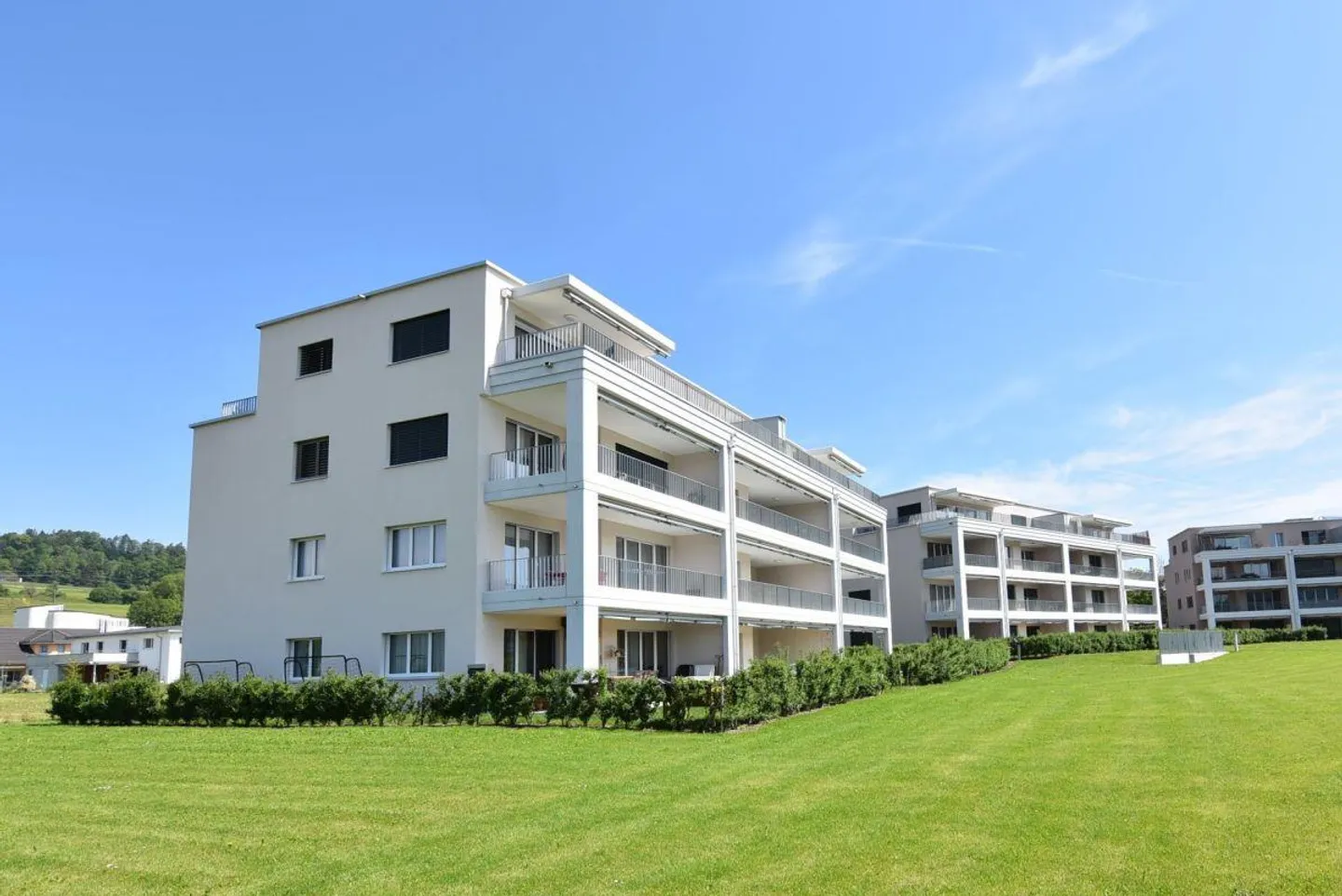 Very quiet modern apartment with stunning views - Photo 1 of 8