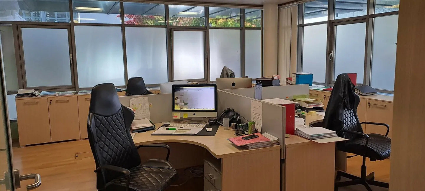 Office space for sale - Photo 1 of 22