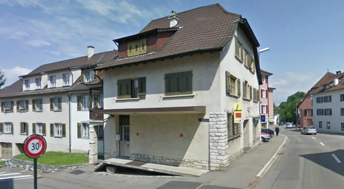 Familienwohnung mit Balkon zu vermieten - Foto 1 di 8