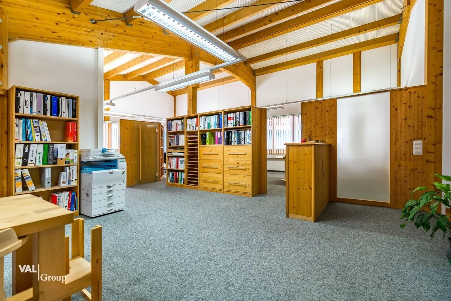 Modern production and storage hall with diverse usage possibilities - Photo 8 of 13