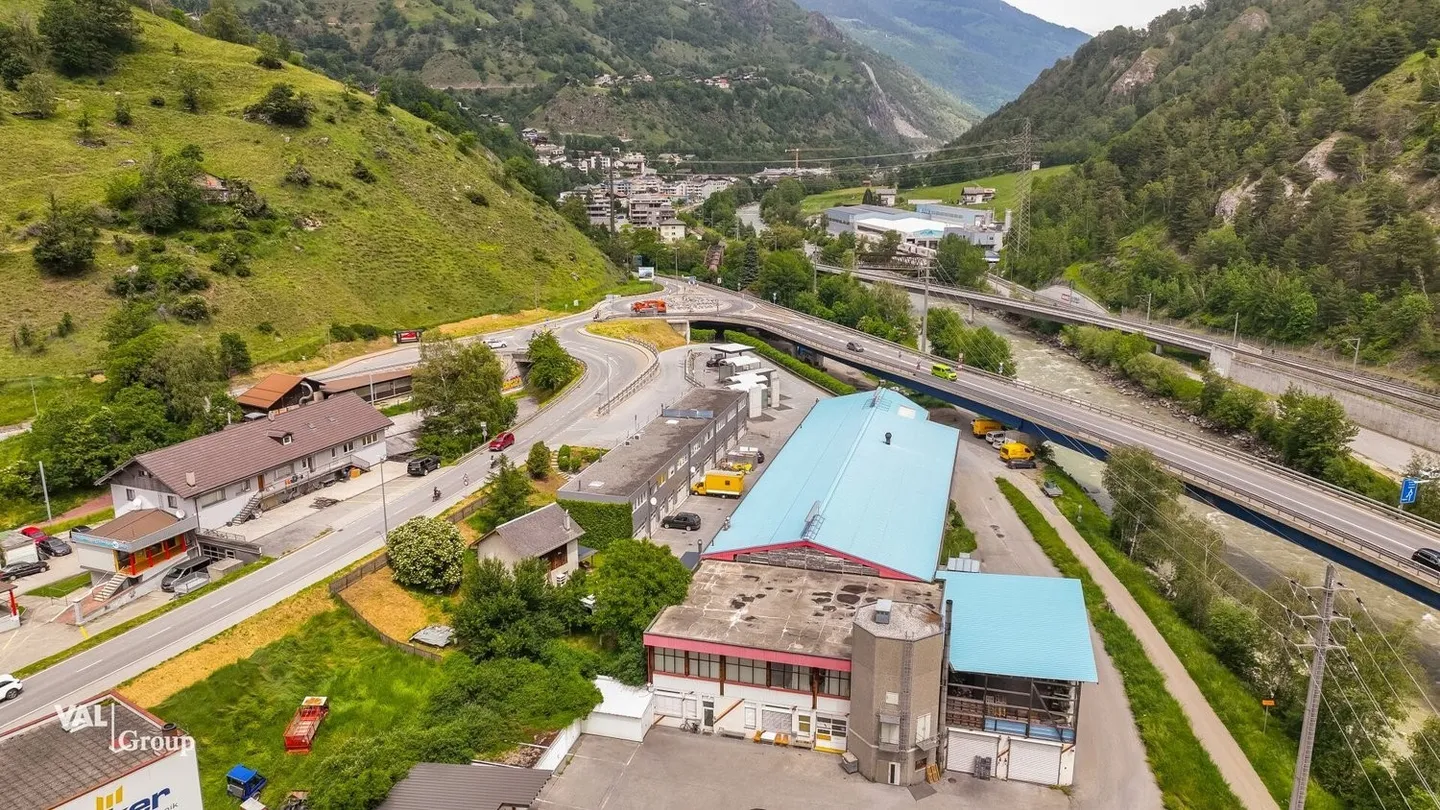 Modern production and storage hall with diverse usage possibilities - Photo 13 of 13