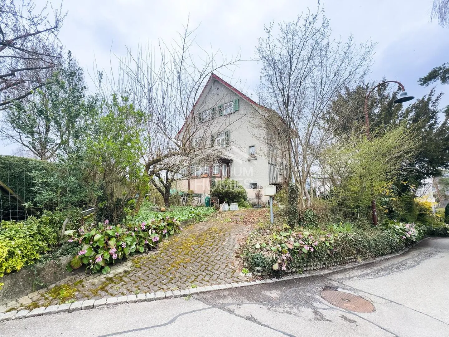 Exceptional Single Family Home - Photo 3 of 6