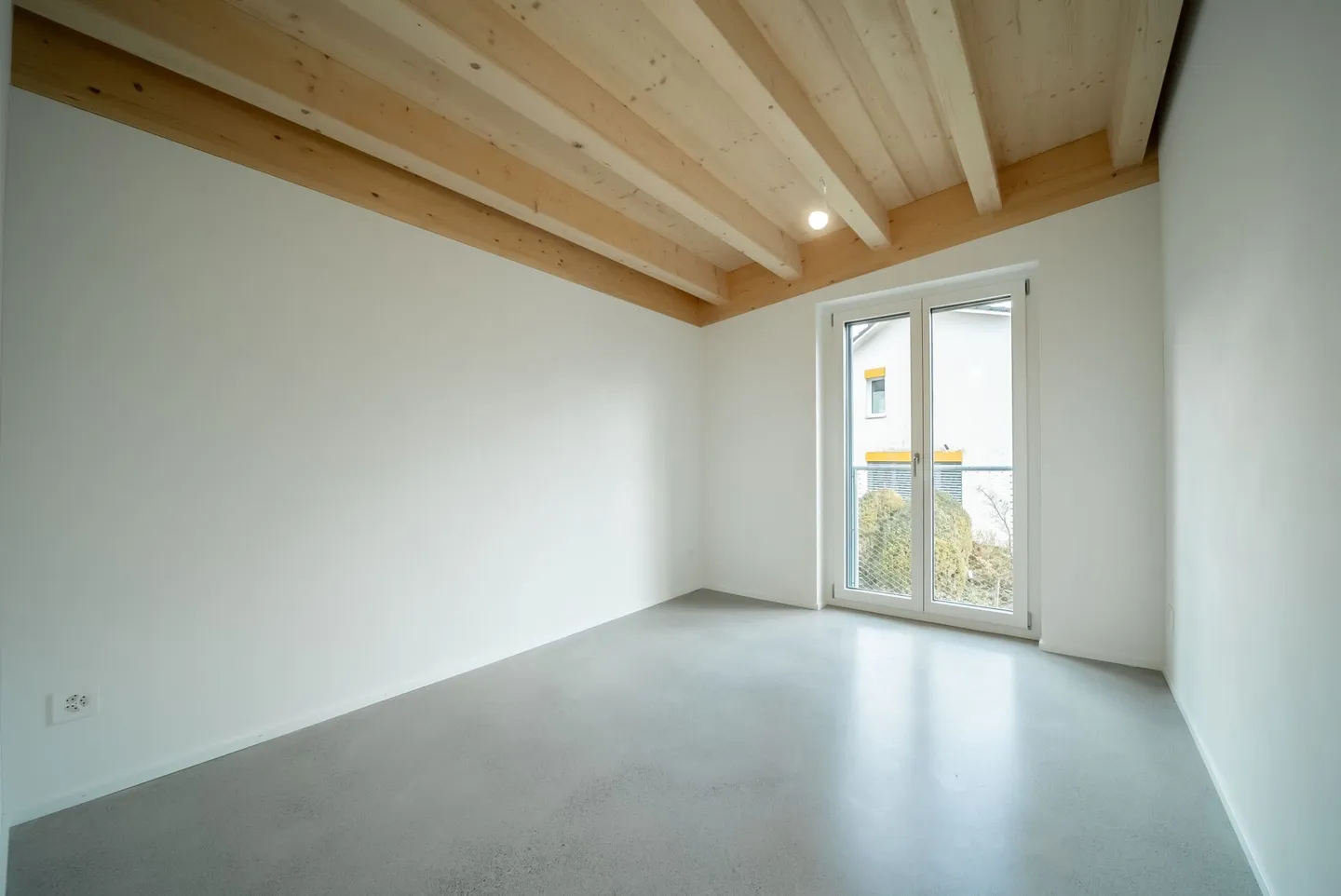 Helle Wohnung mit modernem Design - Foto 6 von 10