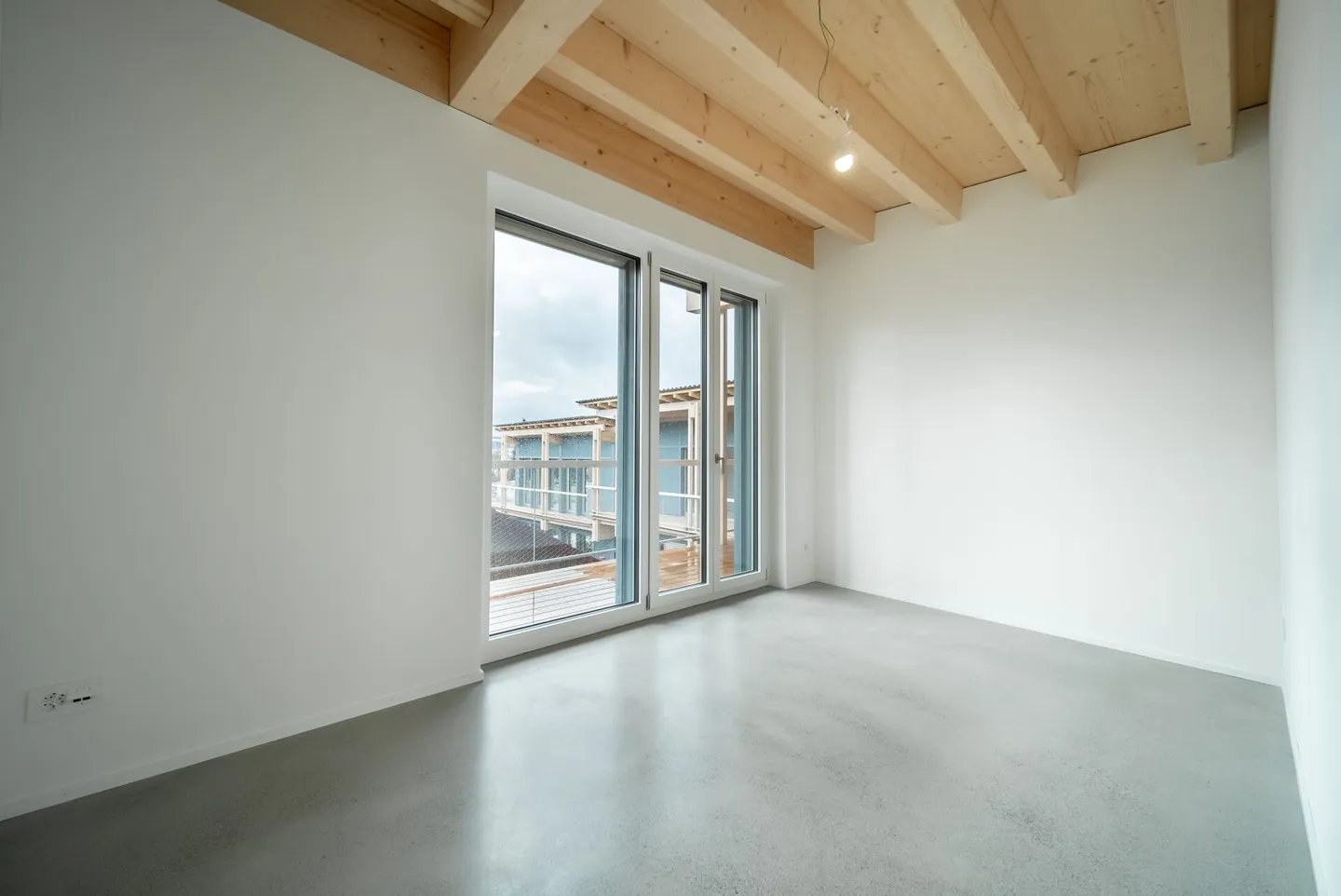 Helle Wohnung mit modernem Design - Foto 7 von 10